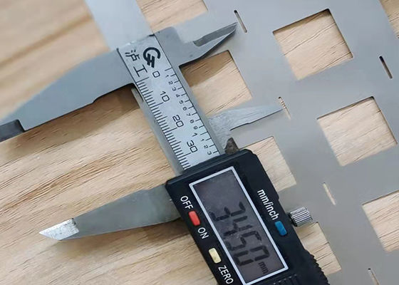 قیمت خوب 34.5 فاصله پچ 2P نوار نیکل خالص برای باتری 18650 آنلاین